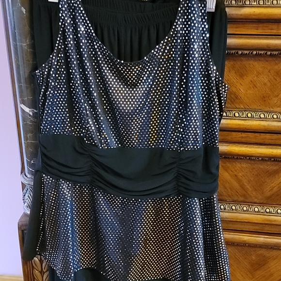 Matching set - Picture 2 of 3